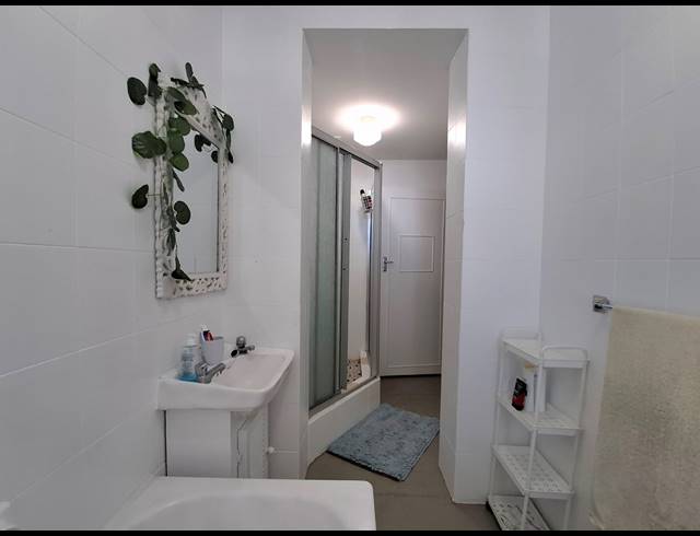 2 BEDROOM APARTMENT FOR SALE IN WINDERMERE